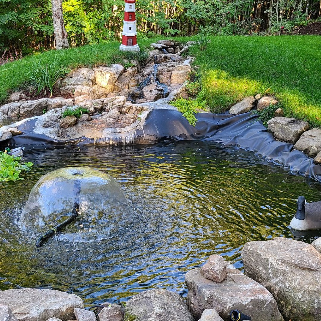 Bassins d'eau réalisés par les jardins d'eau du nord